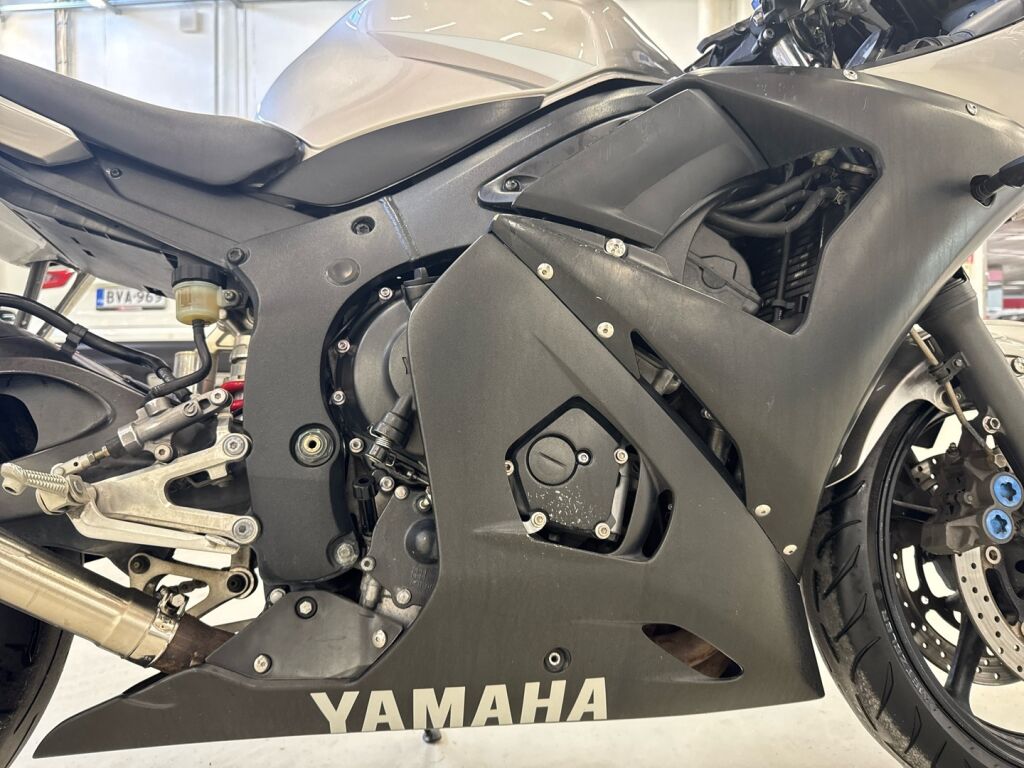 Yamaha YZF-R6 2003 