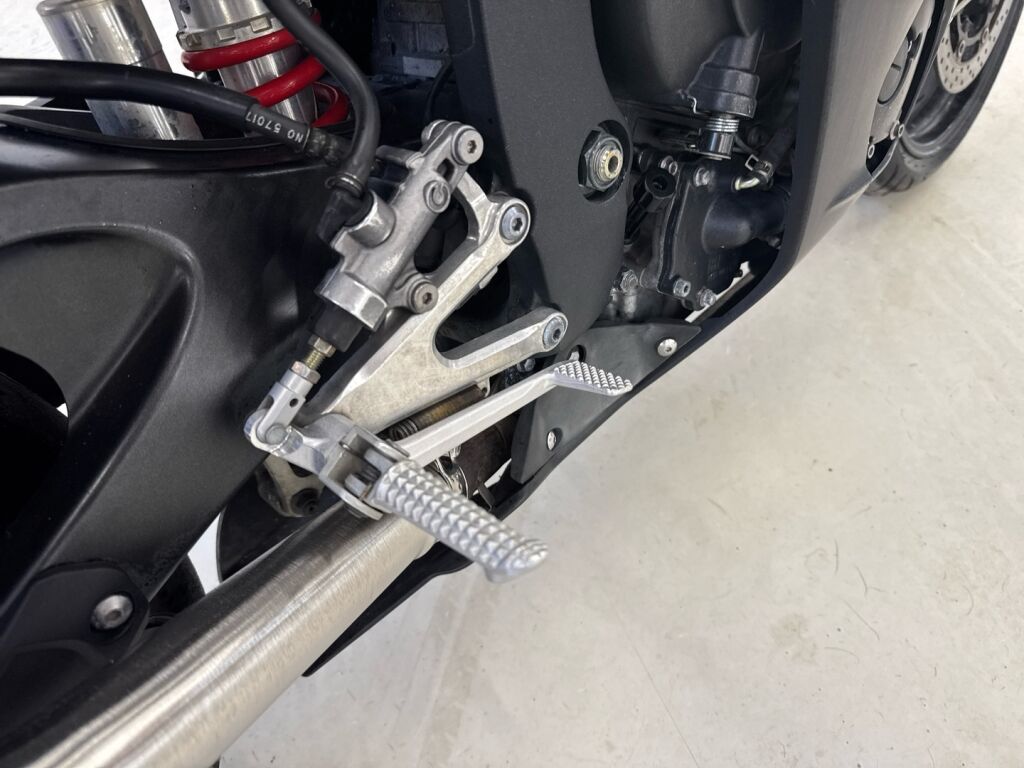 Yamaha YZF-R6 2003 
