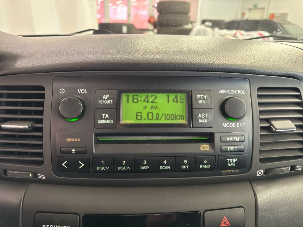 Toyota Corolla 2003 Punainen