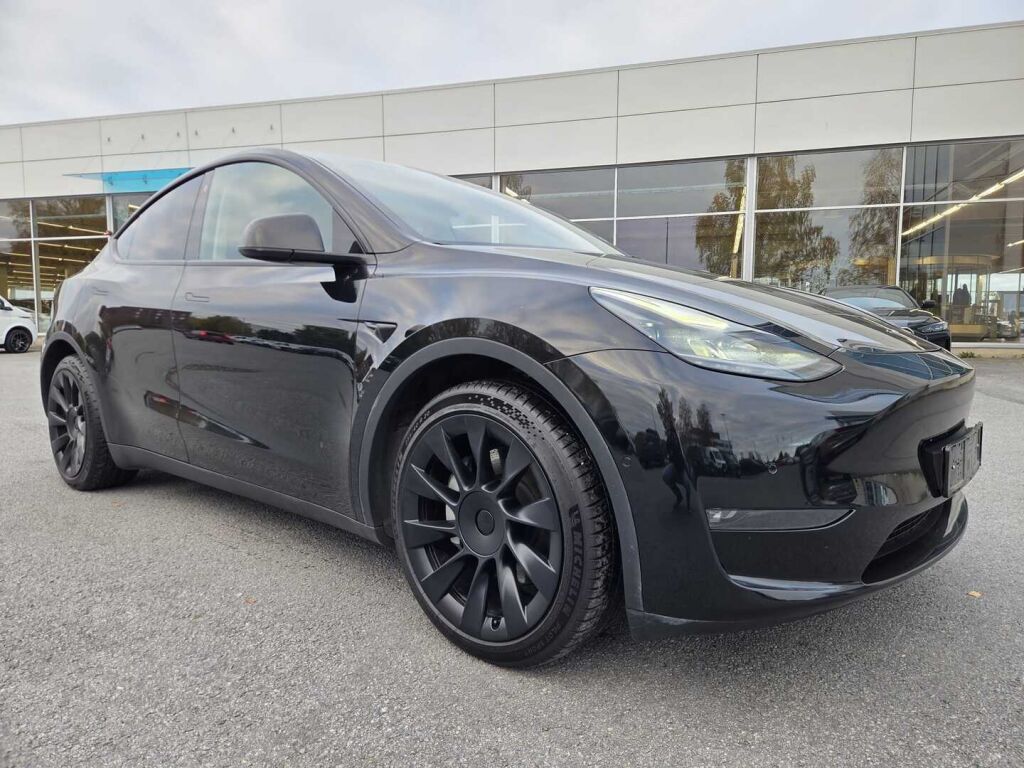 Tesla Model Y Long Range 2021, bild 2/17