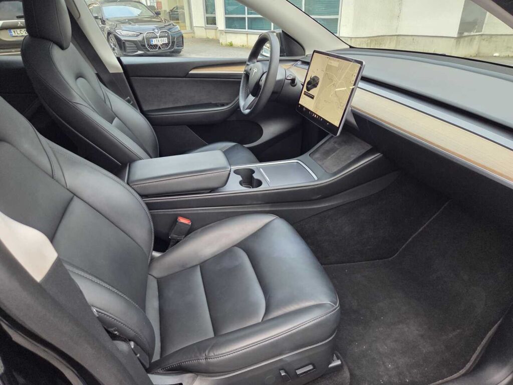 Tesla Model Y Long Range 2021, bild 4/17