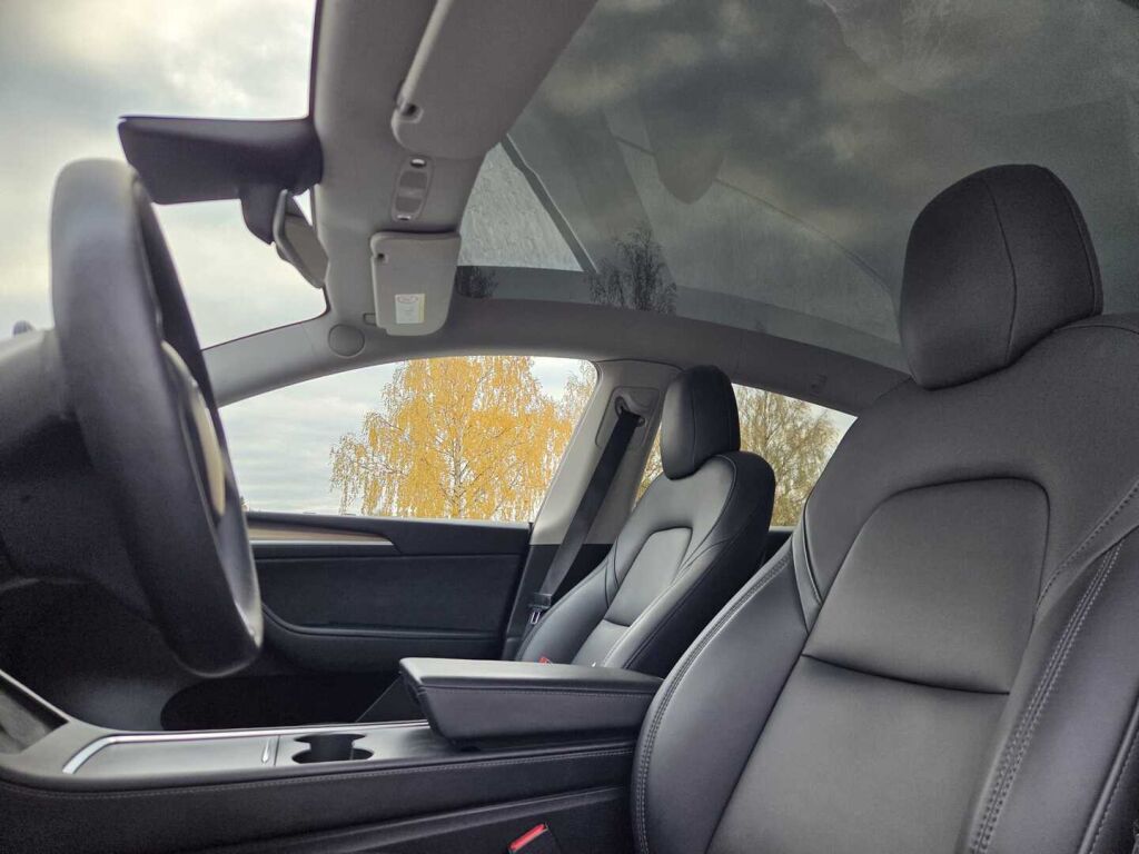 Tesla Model Y Long Range 2021, bild 5/17