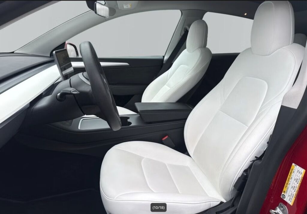 Tesla Model Y 2021 Punainen