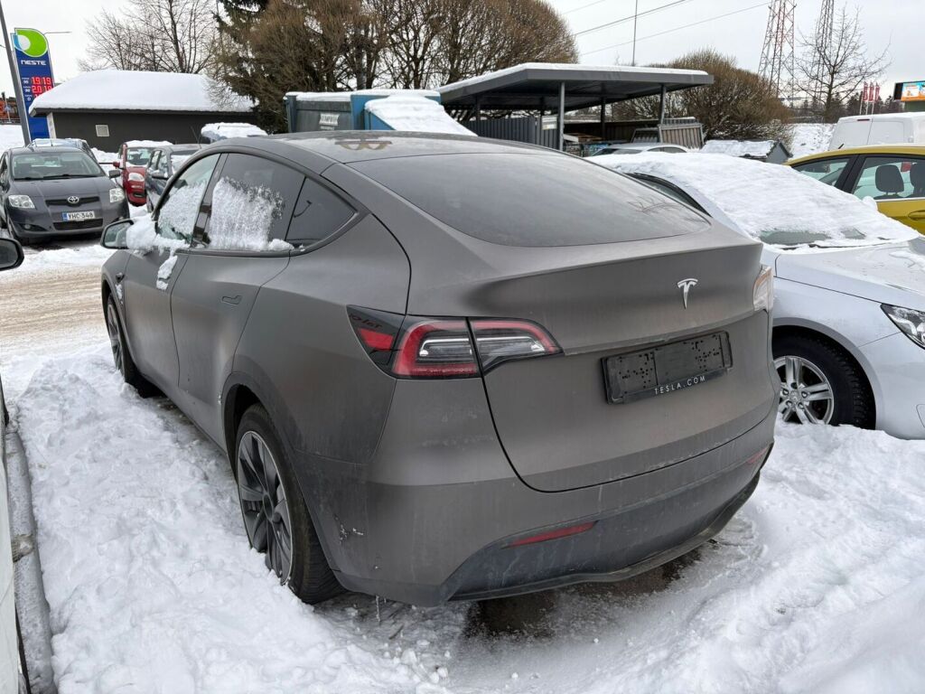 Tesla Model Y 2022 