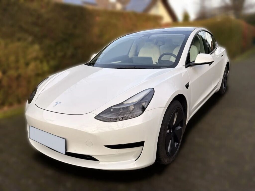 Tesla Model 3 2022 