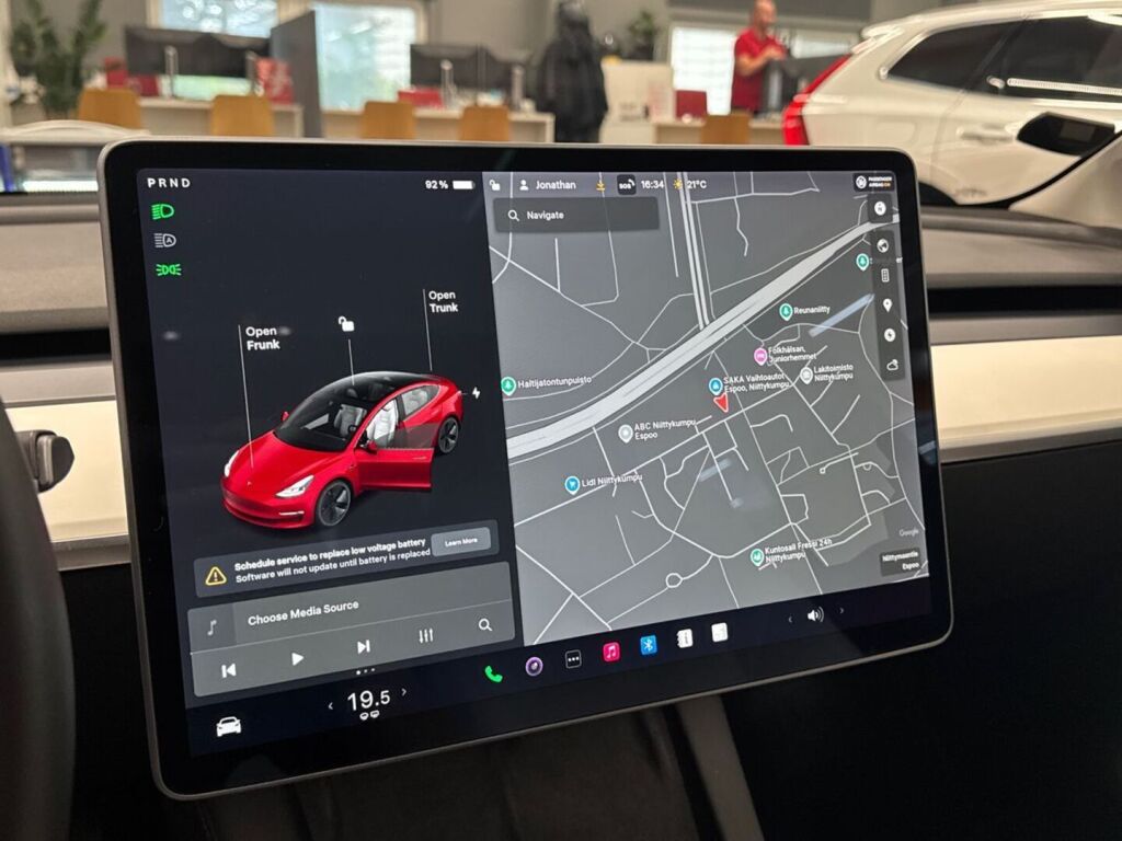 Tesla Model 3 2022 