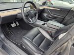 Tesla Model 3 2022 Harmaa (Midnight Silver)