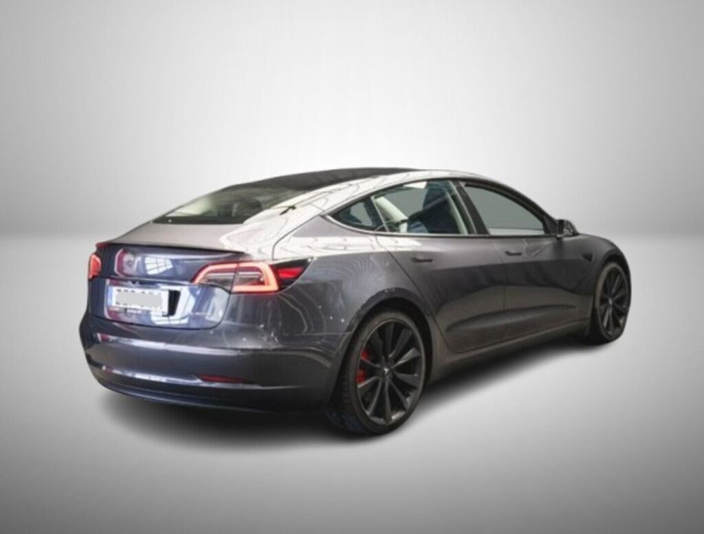 Tesla Model 3 2022 Harmaa (Midnight Silver)