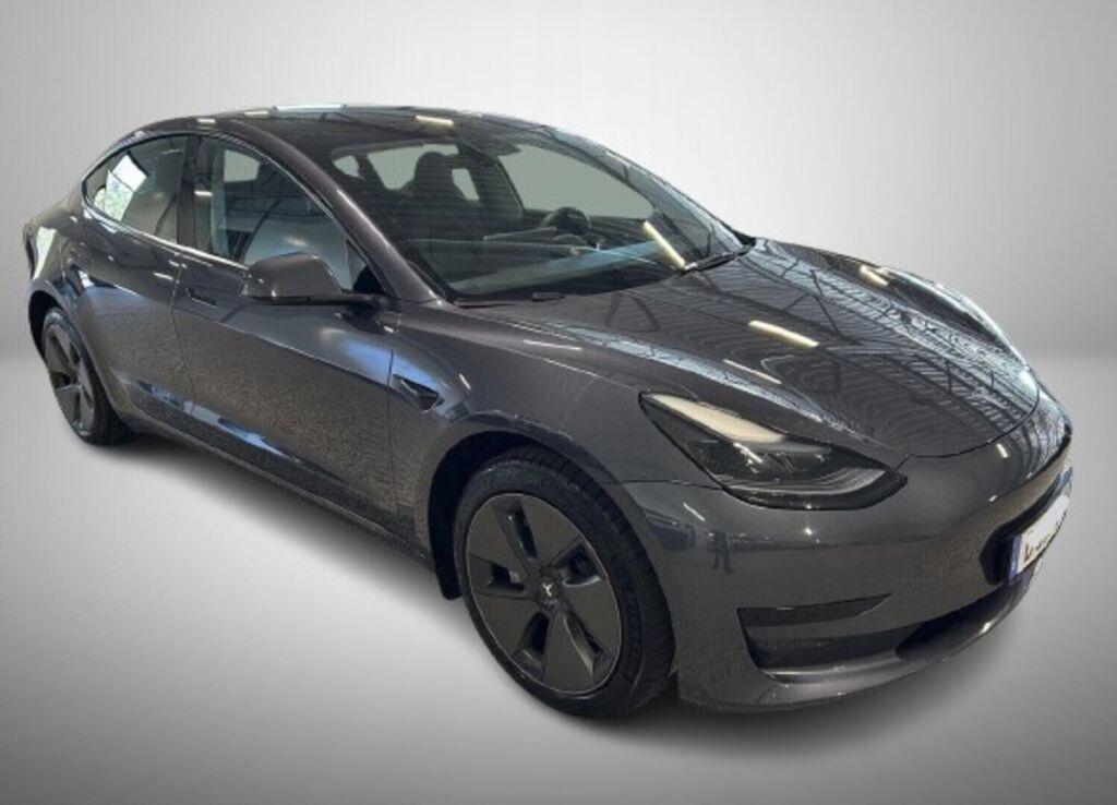 Tesla Model 3 2023 Harmaa