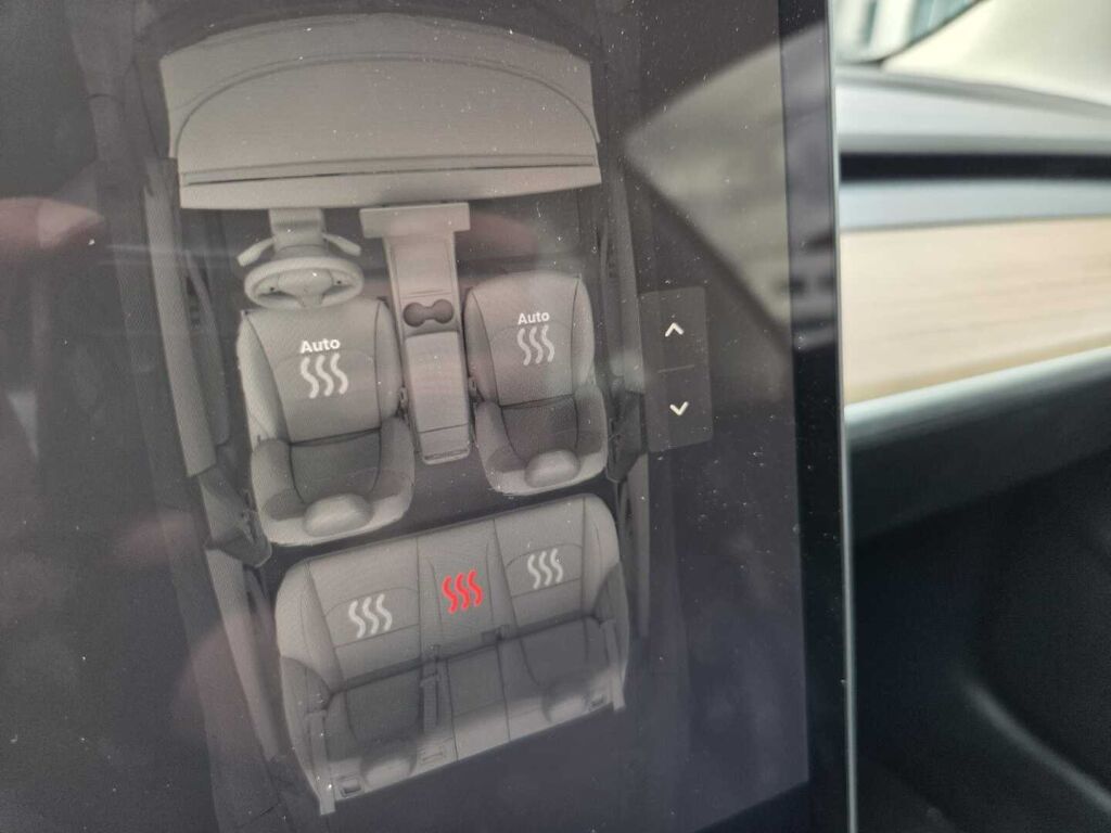 Tesla Model 3 2023 Harmaa