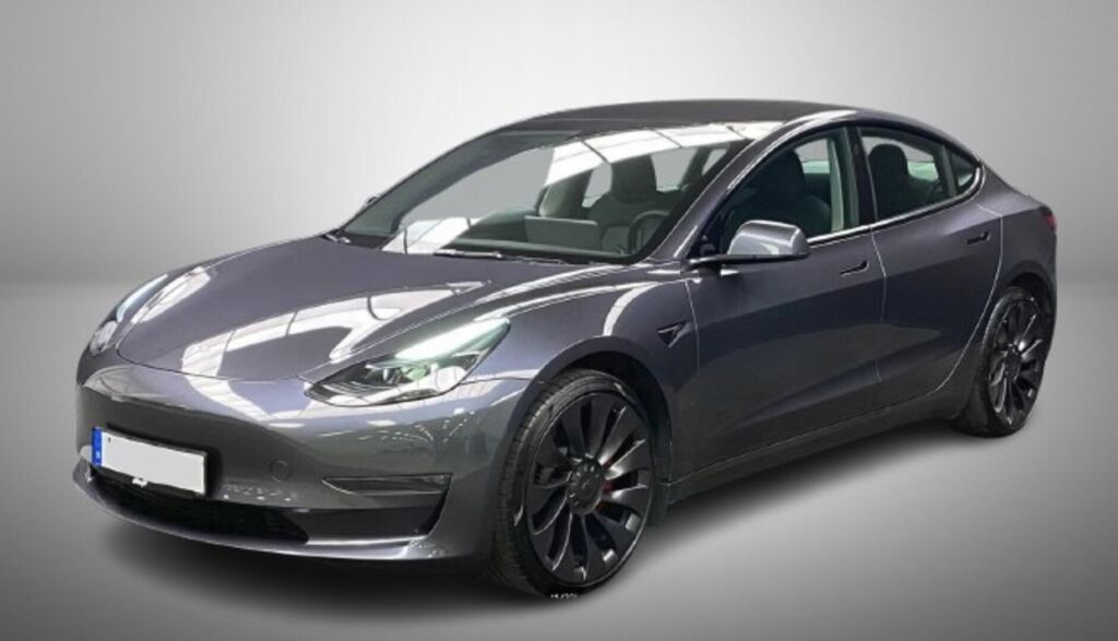 Tesla Model 3 2023 Harmaa