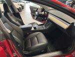Tesla Model 3 2023 Punainen