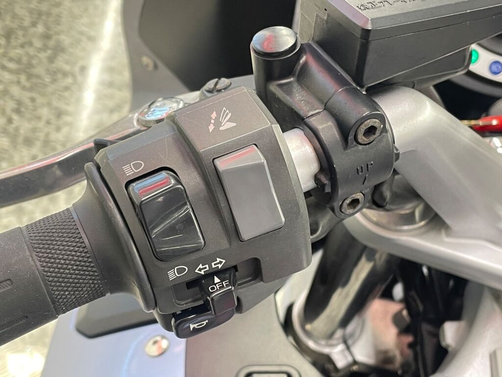 Yamaha FJR 2003 PP  V 182