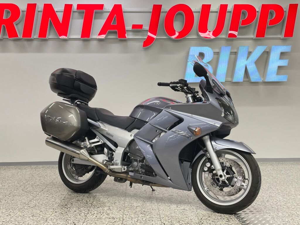 Yamaha FJR 2003 PP  V 182