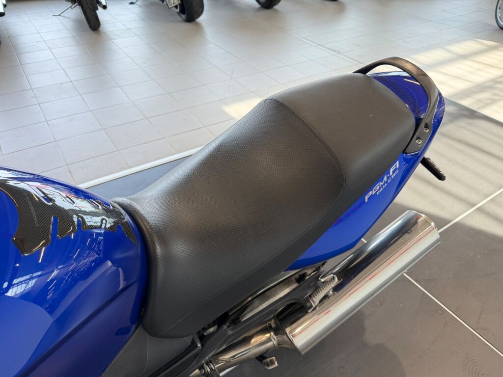 Honda X11 2003 JL V 500