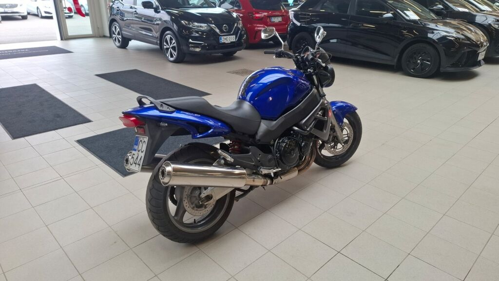 Honda X11 2003 JL V 500