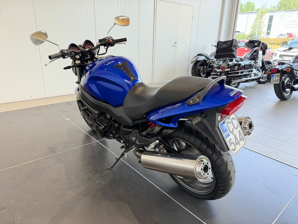 Honda X11 2003 JL V 500