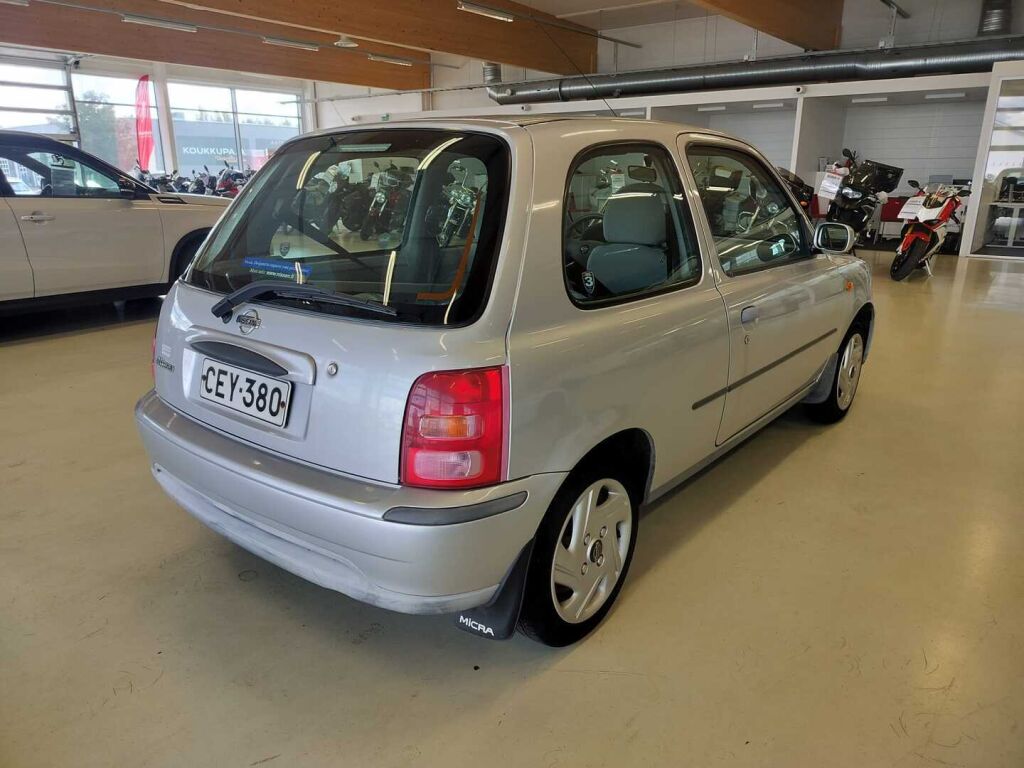 Nissan Micra 2001 Harmaa