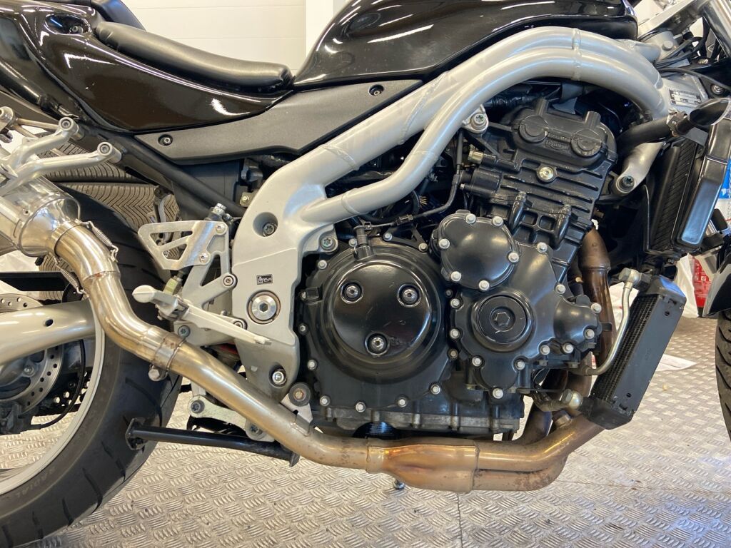 Triumph SPEED TRIPLE 2003 Musta