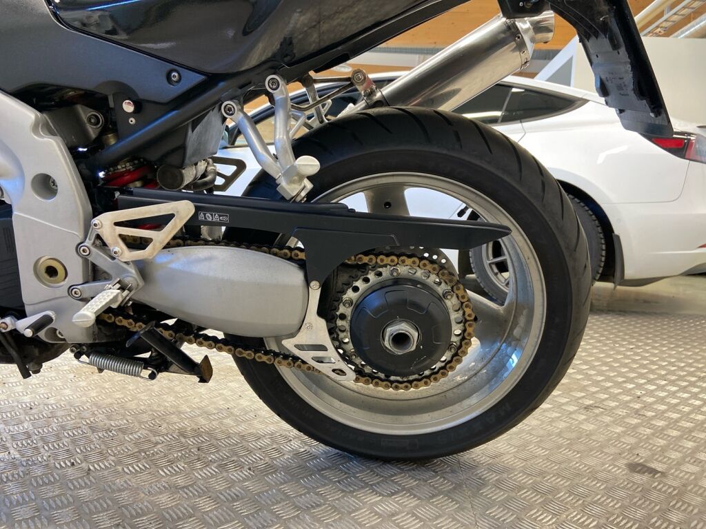 Triumph SPEED TRIPLE 2003 Musta