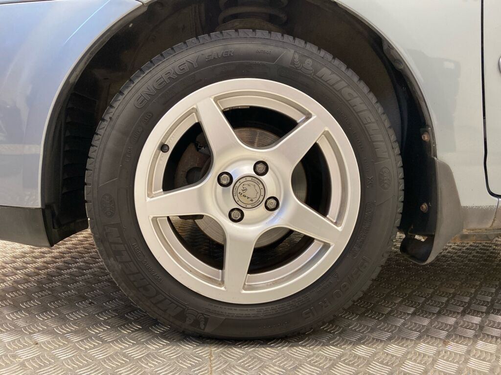 Toyota Corolla 2002 Sininen