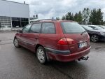 Toyota Avensis 2003 Punainen