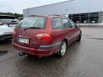 Toyota Avensis 2003 Punainen