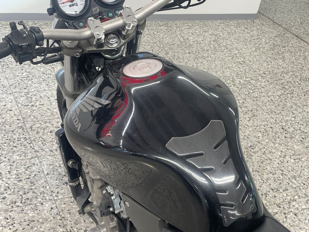 Honda CB 2002 