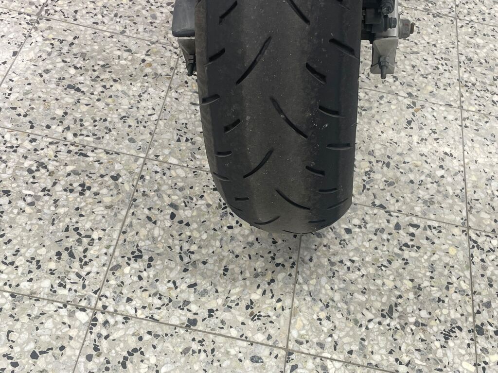 Honda CB 2002 