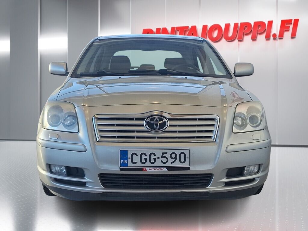 Toyota Avensis 2004 Hopea