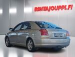 Toyota Avensis 2004 Hopea