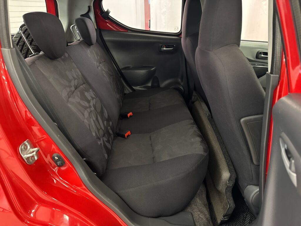 Suzuki Alto 2009 Punainen