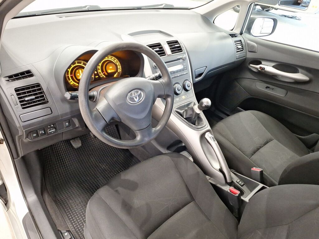 Toyota Auris 2007 Hopea