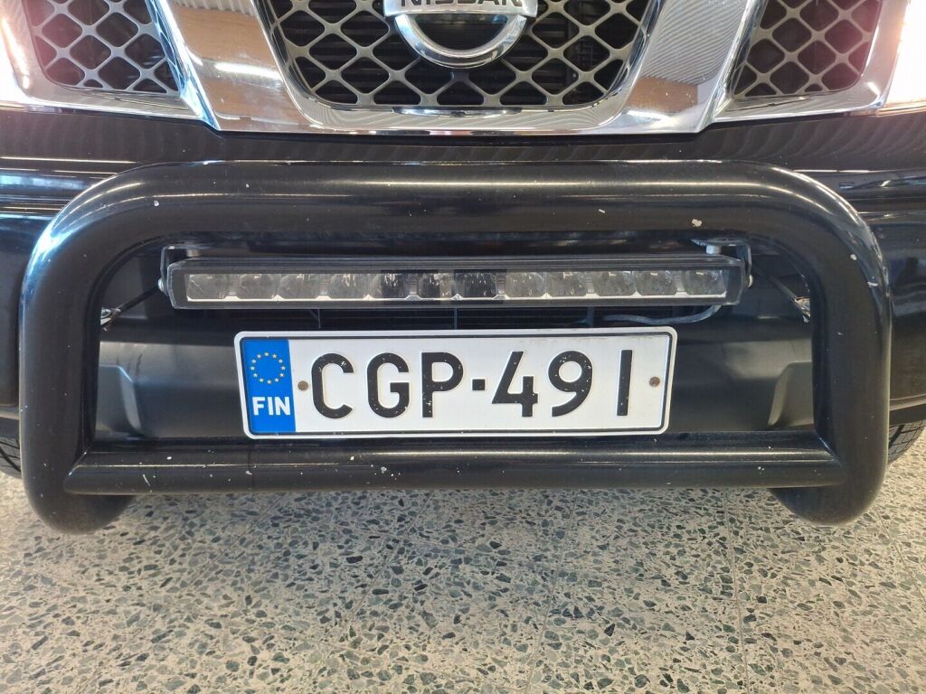 Nissan Navara 2008 Musta