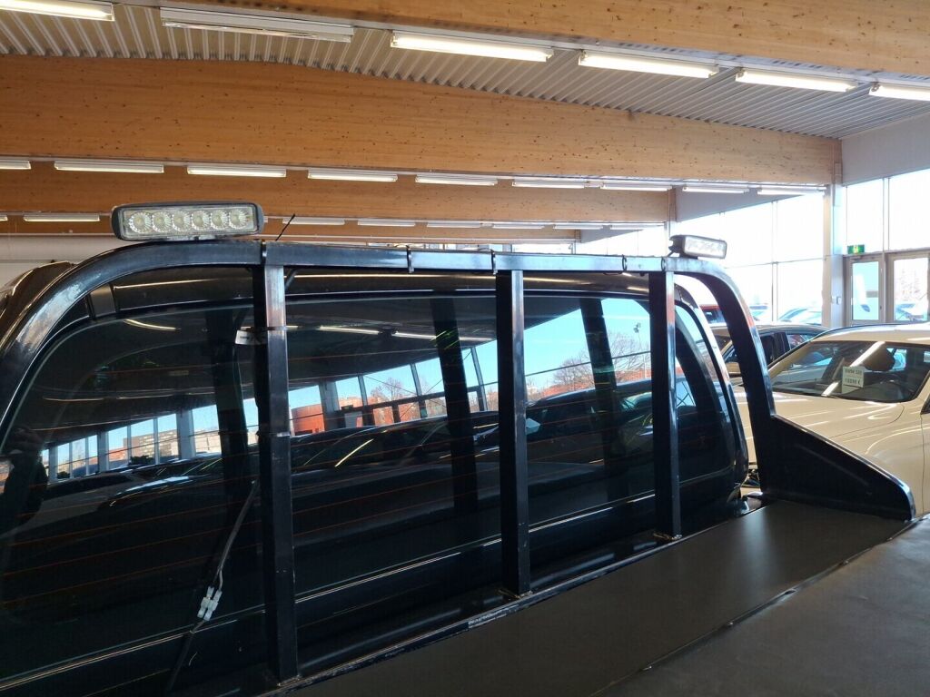 Nissan Navara 2008 Musta