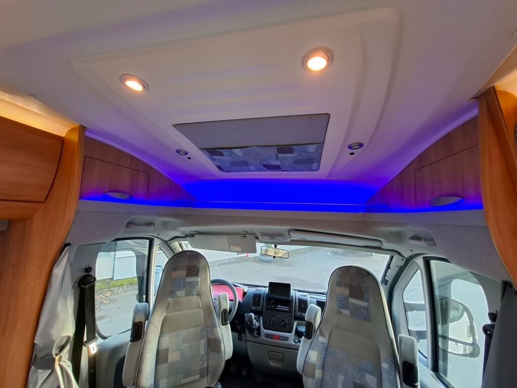 Adria CORAL PLUS 660 SL 2007 Valkoinen