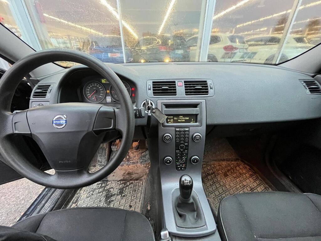 Volvo S40 2007 Musta