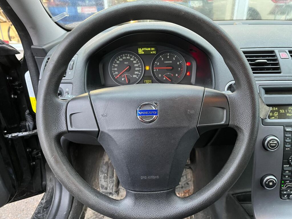 Volvo S40 2007 Musta