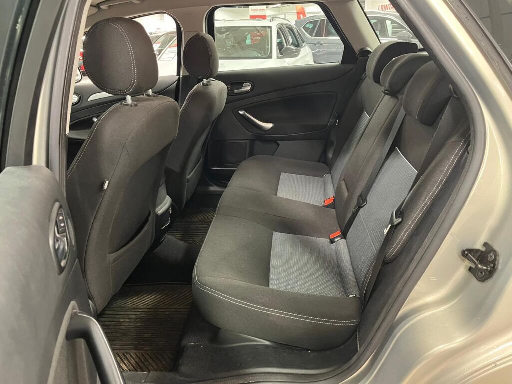 Ford Mondeo 2010 Harmaa