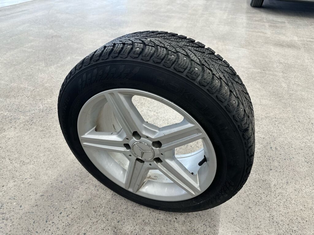 Mercedes-Benz C 2007 Musta