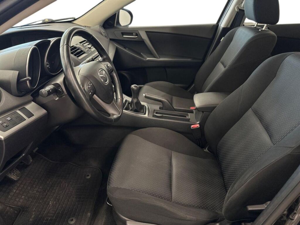 Mazda Mazda3 2010 Musta