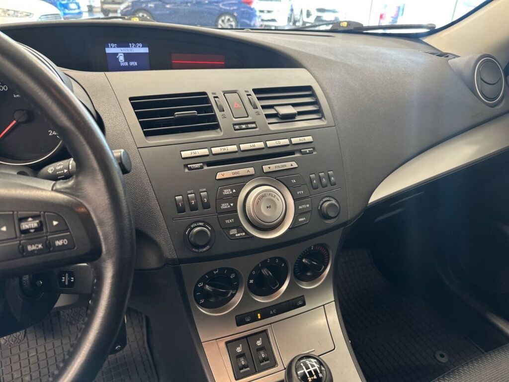 Mazda Mazda3 2010 Musta