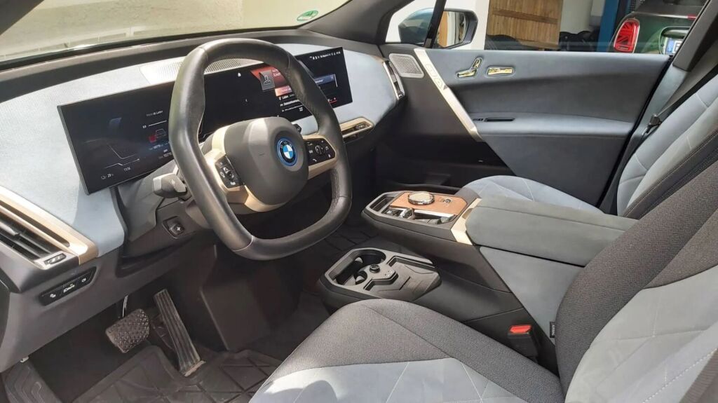 BMW iX 2021 