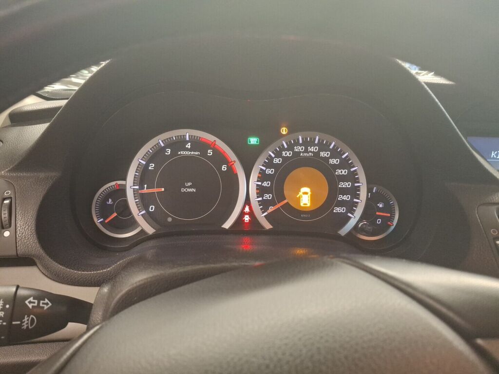 Honda Accord 2009 Valkoinen