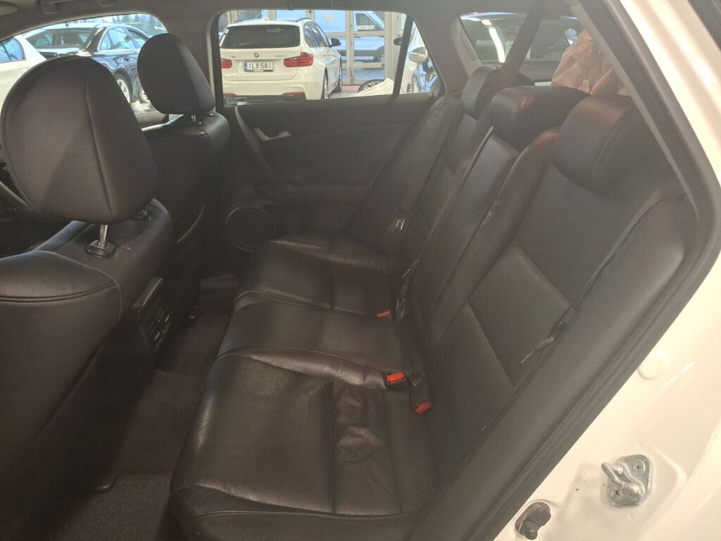 Honda Accord 2009 Valkoinen