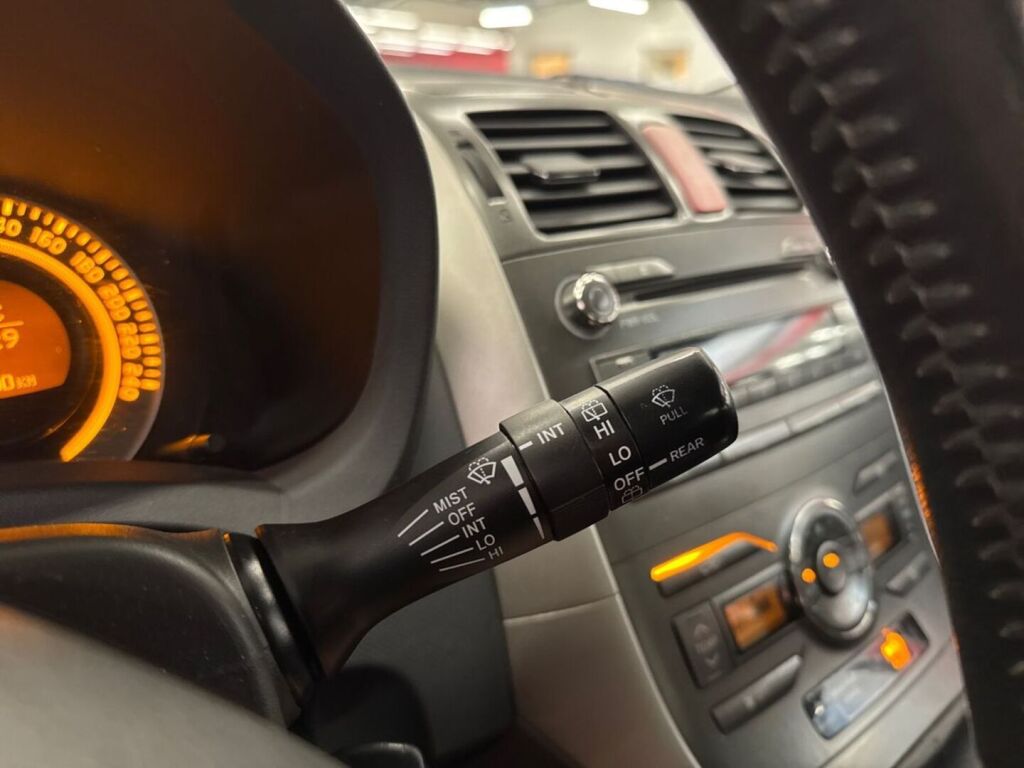 Toyota Auris 2009 Musta