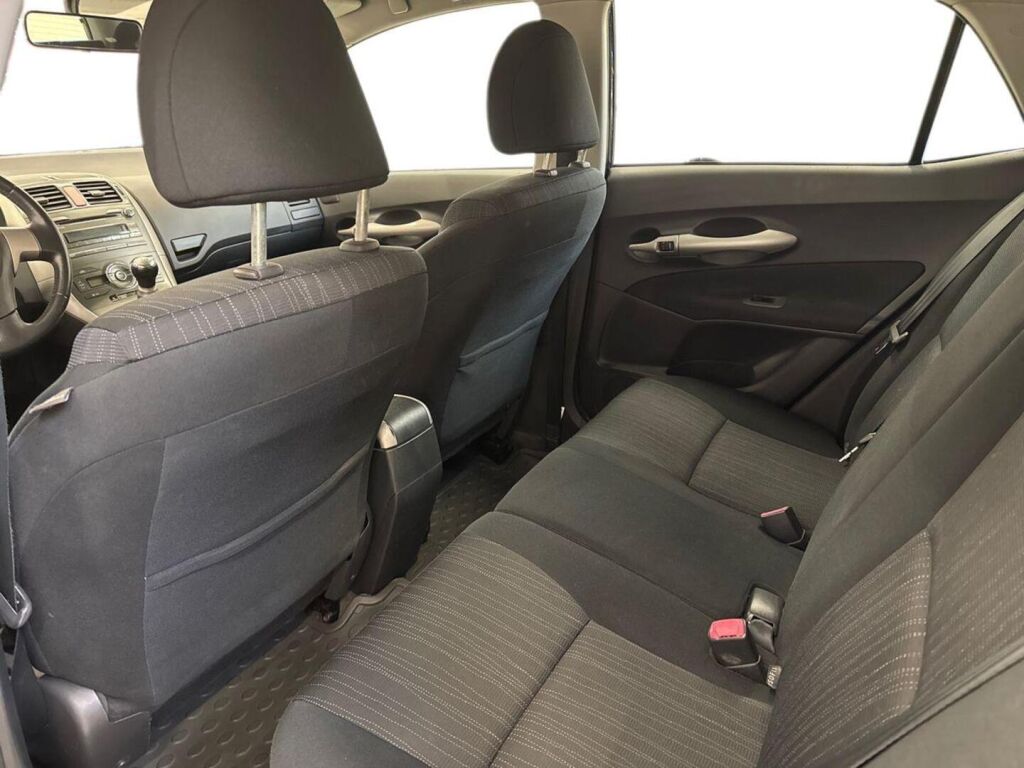 Toyota Auris 2009 Musta