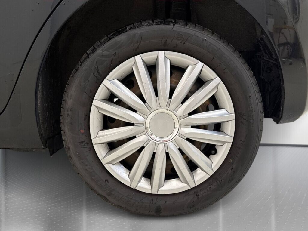 Toyota Auris 2009 Musta