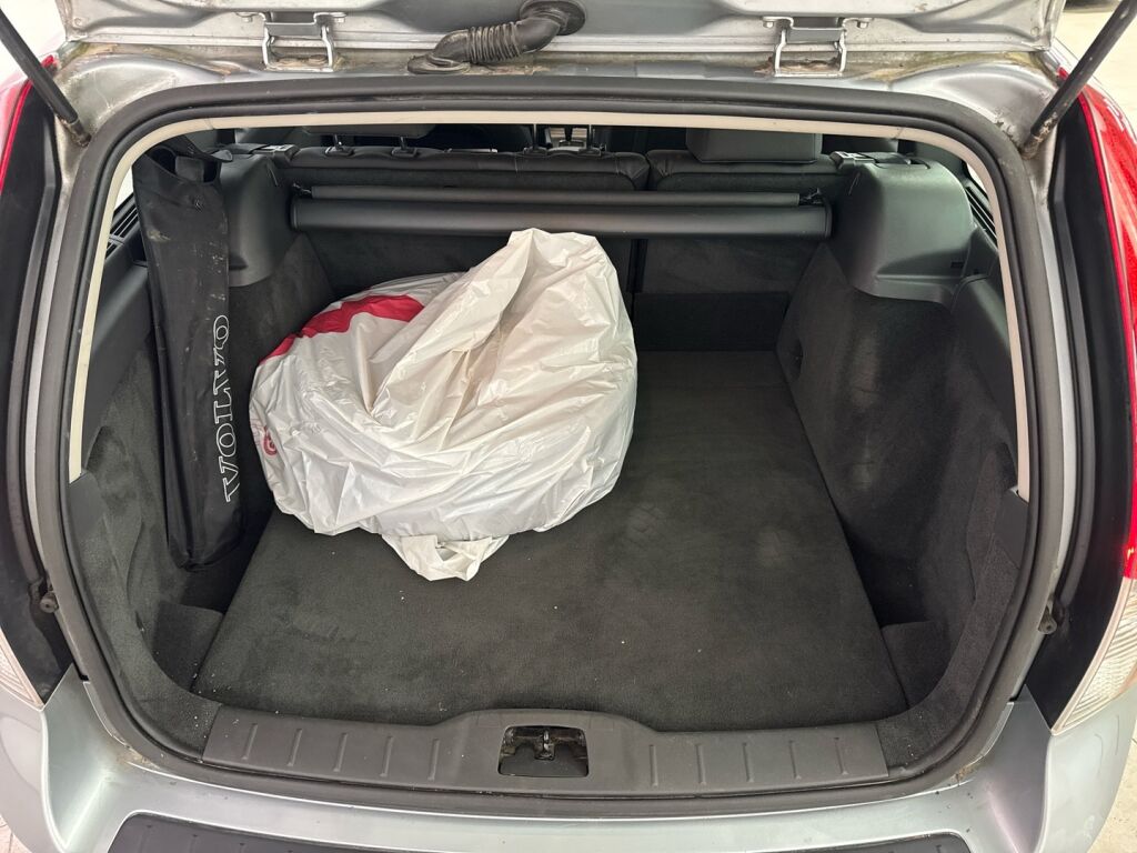 Volvo V50 2009 Harmaa