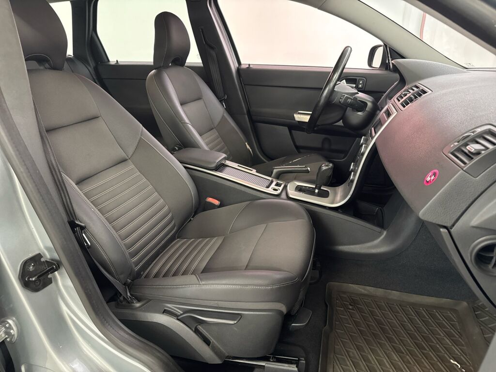 Volvo V50 2009 Harmaa